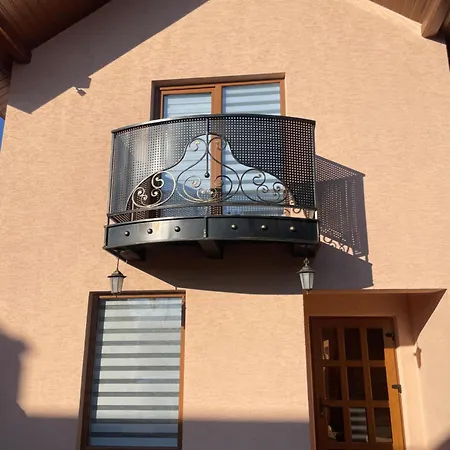 Casa de Férias Azaliya Lazeshchyna