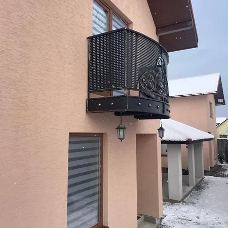 Azaliya Casa de Férias